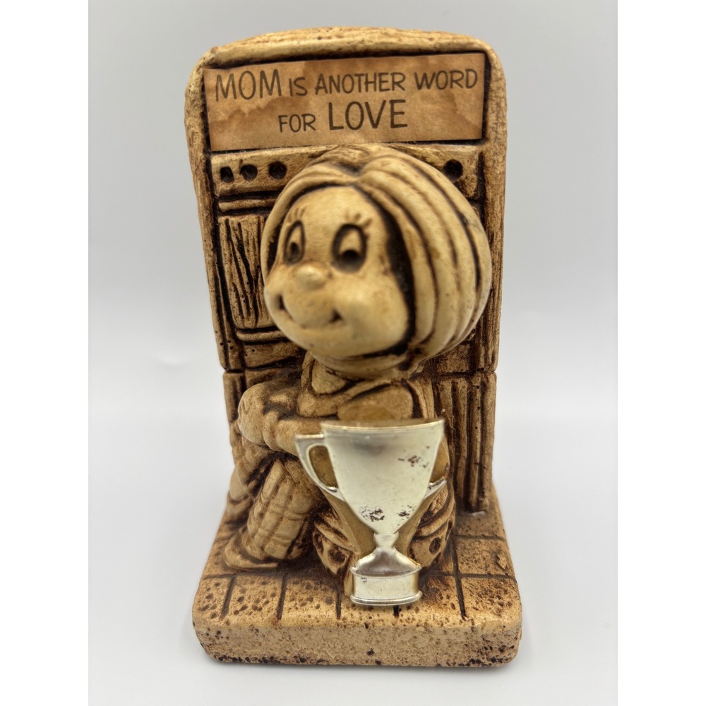 Vintage Paula 1975 Mom Is Another Word For Love‎ Figurine Trophy W: 526 USA Made
